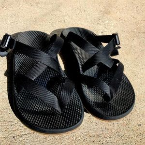 Male Size 10 Tegu Chacos